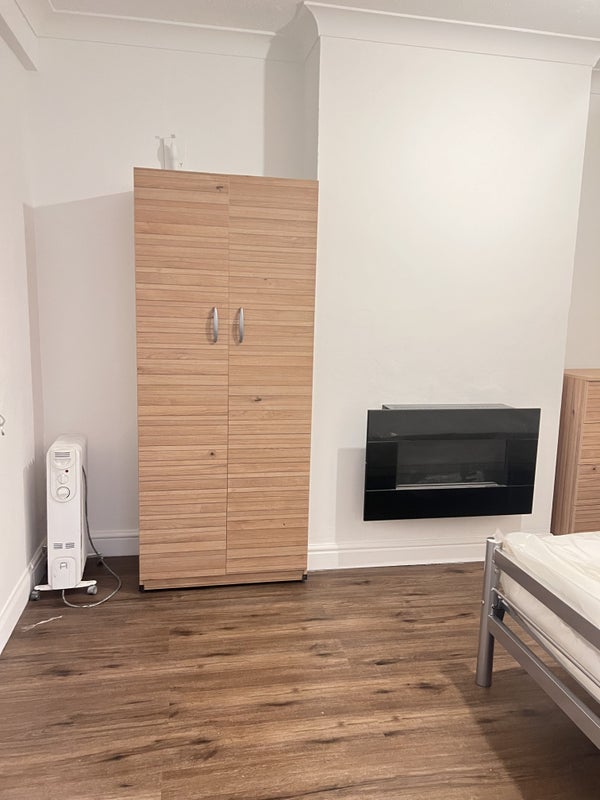 Room Purcell Close in Greater London