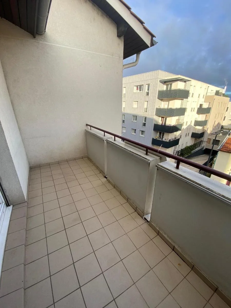 Appartement Avenue Jean Jaurès à Décines-Charpieu