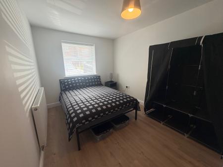 Room Carlisle Close in Corby