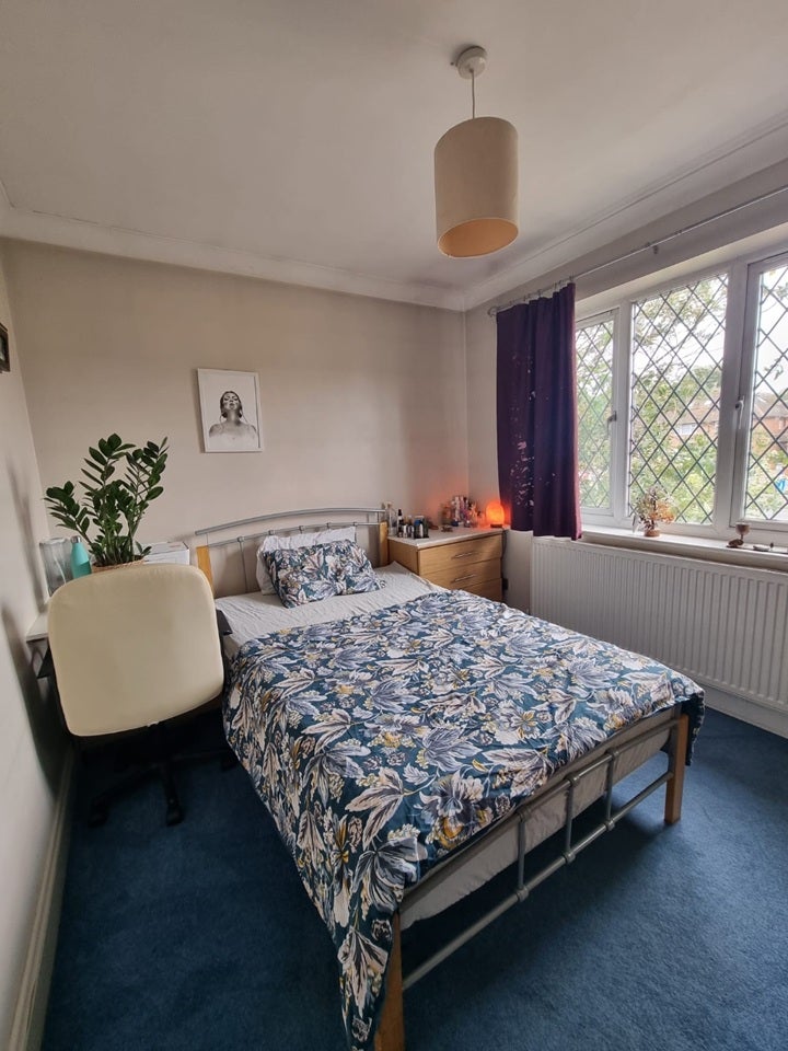 Room Robin Hood Way in Greater London
