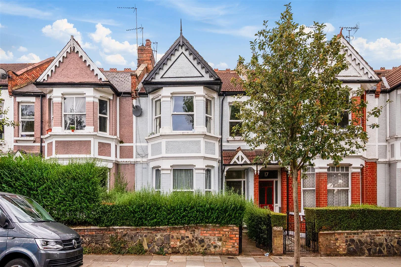 Flat Riffel Road in Greater London