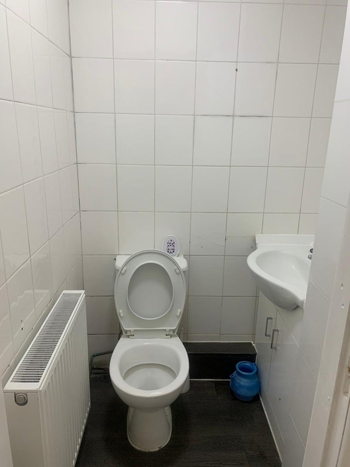 Room Vicarage Lane in Greater London