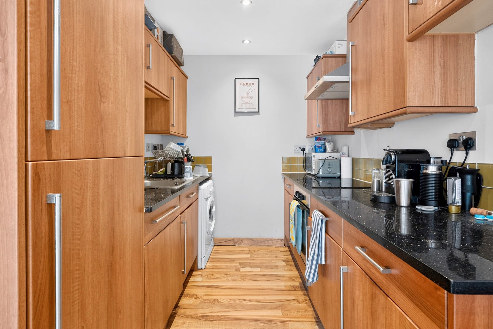Flat Kingsland Road in Greater London