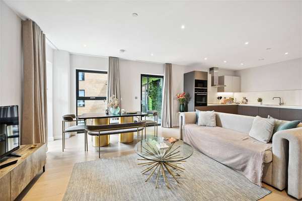Flat Ufford Street in London