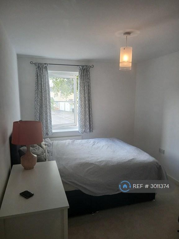 Flat Marshall Court in Taunton