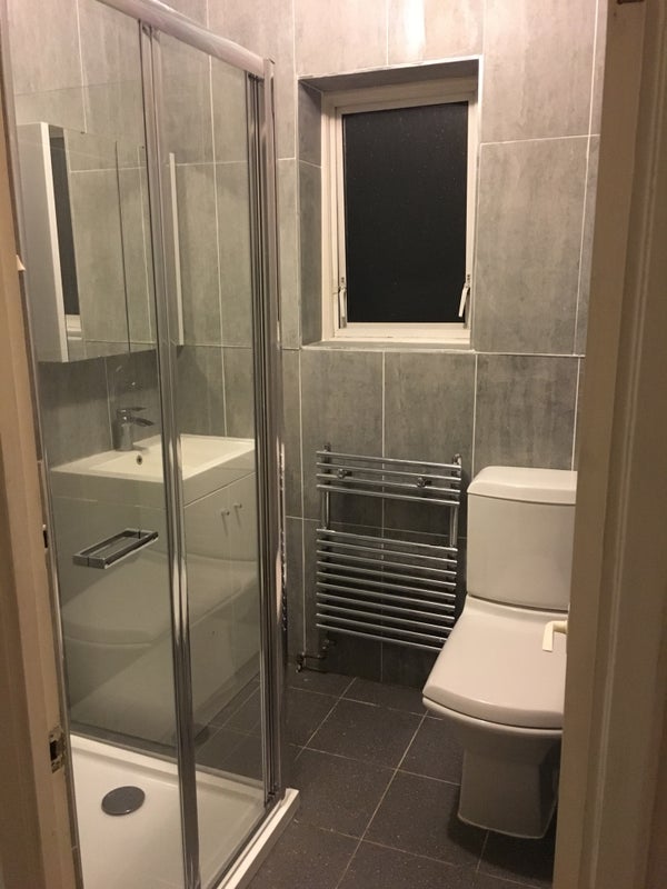 Room Fairlop Road in Greater London