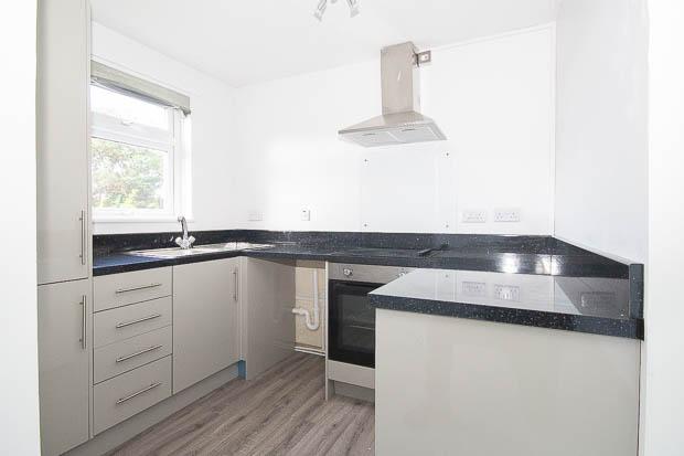 Flat Harris Close in Tewkesbury