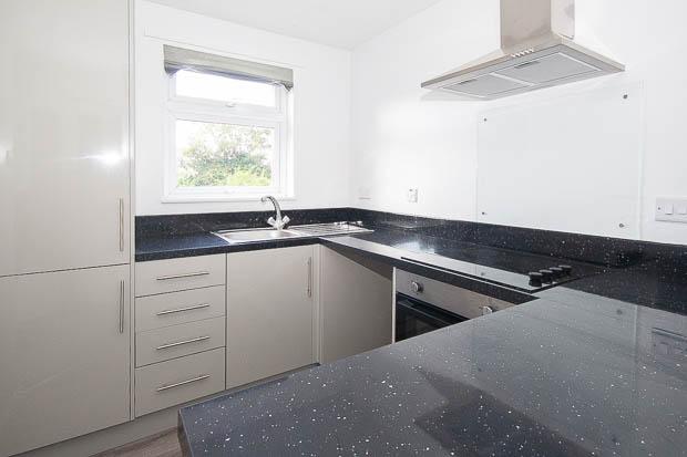 Flat Harris Close in Tewkesbury