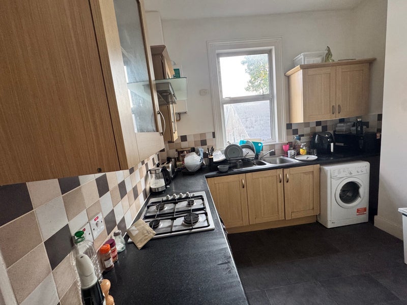 Room Kenilford Road in Greater London