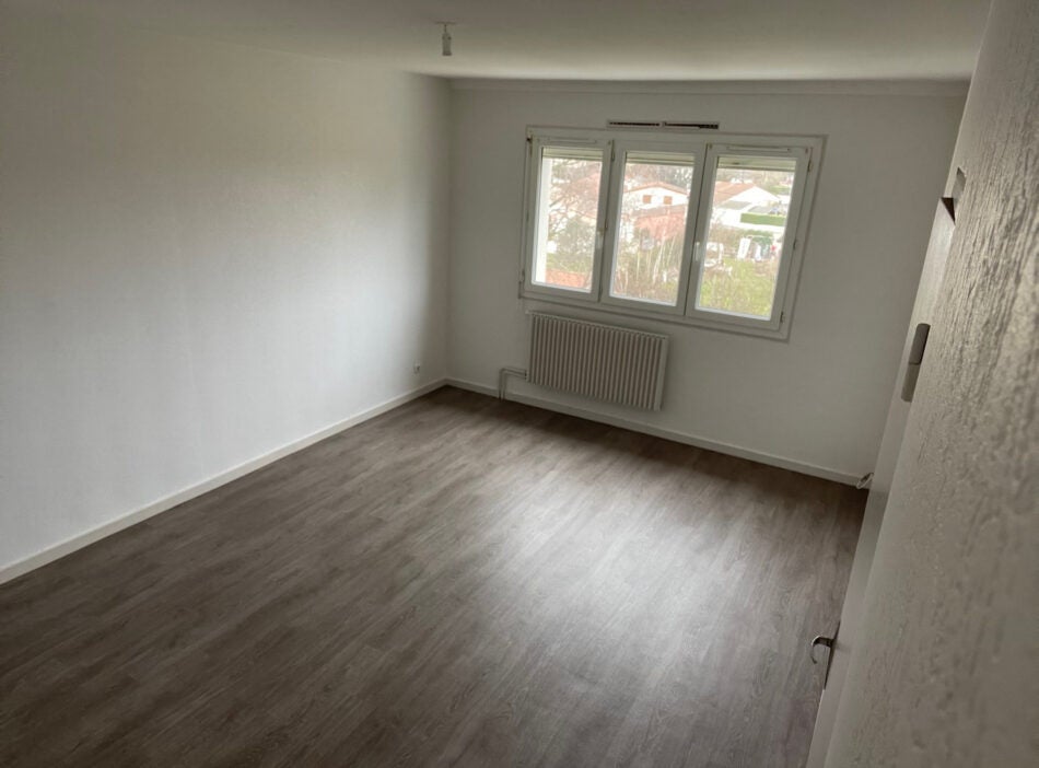 Appartement Route de Lent à Servas