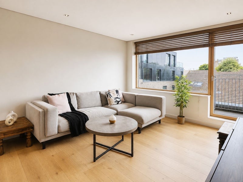 Flat Rochester Place in Greater London