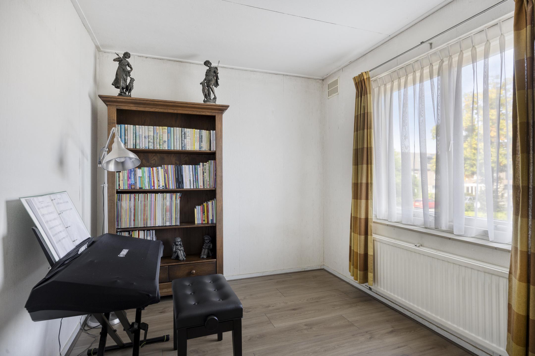 Hoekwoning te koop: Gladioolstraat 12, Dongen