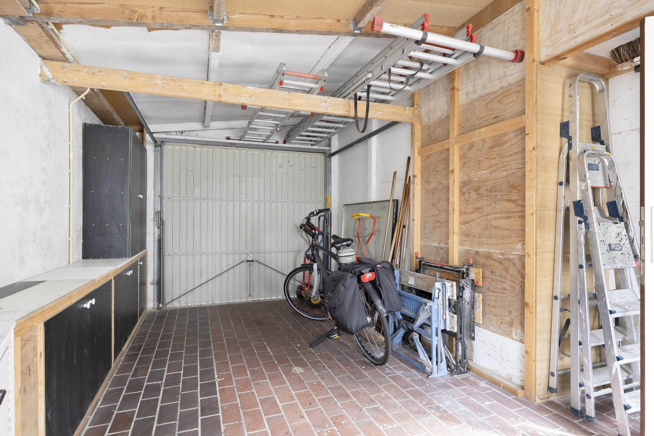 Hoekwoning te koop: Gladioolstraat 12, Dongen