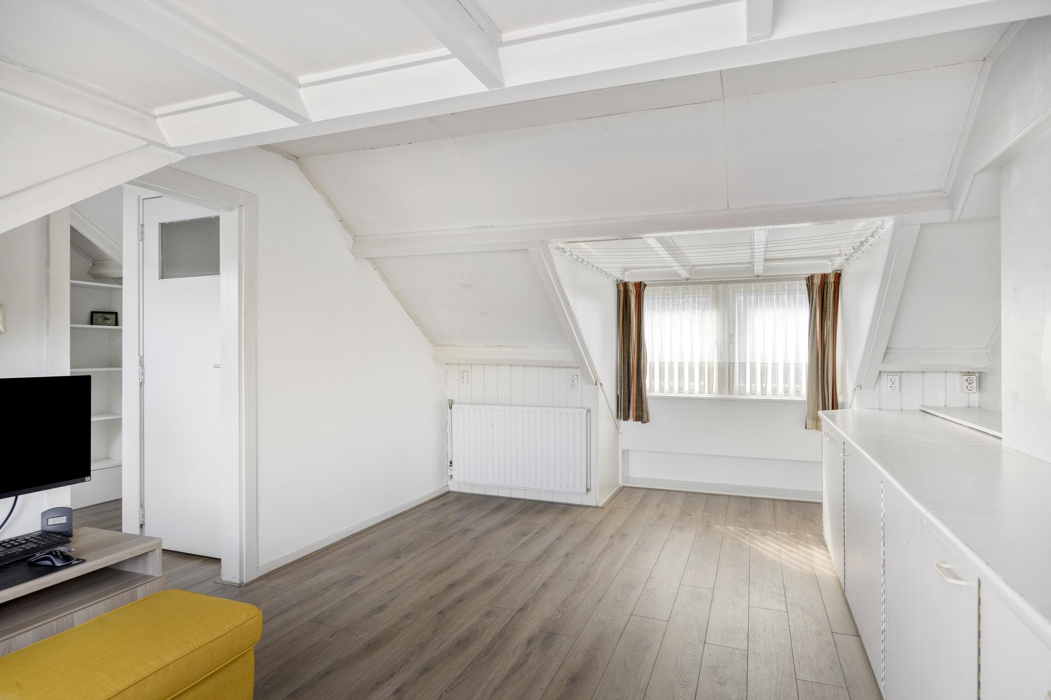 Hoekwoning te koop: Gladioolstraat 12, Dongen