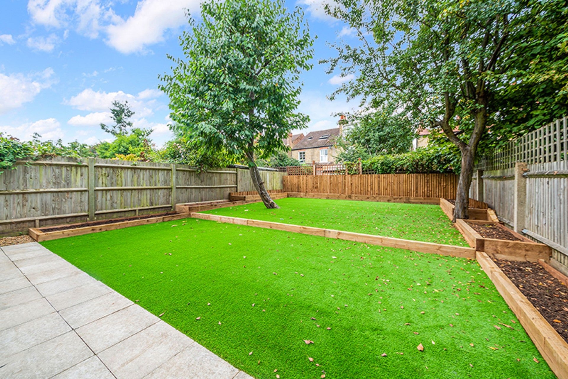 Flat Foster Road in Greater London