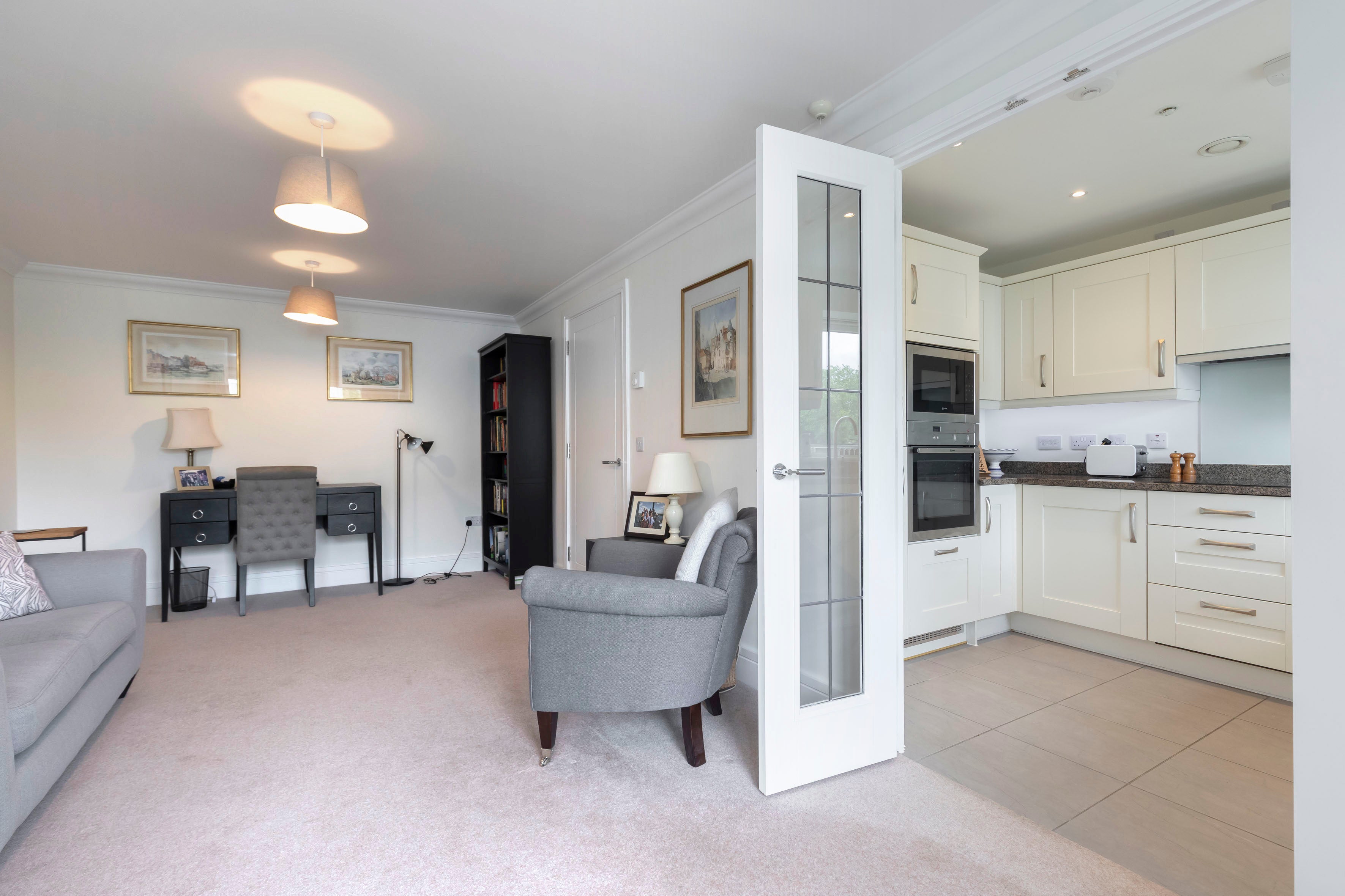 Flat Lansdown Road in Cheltenham