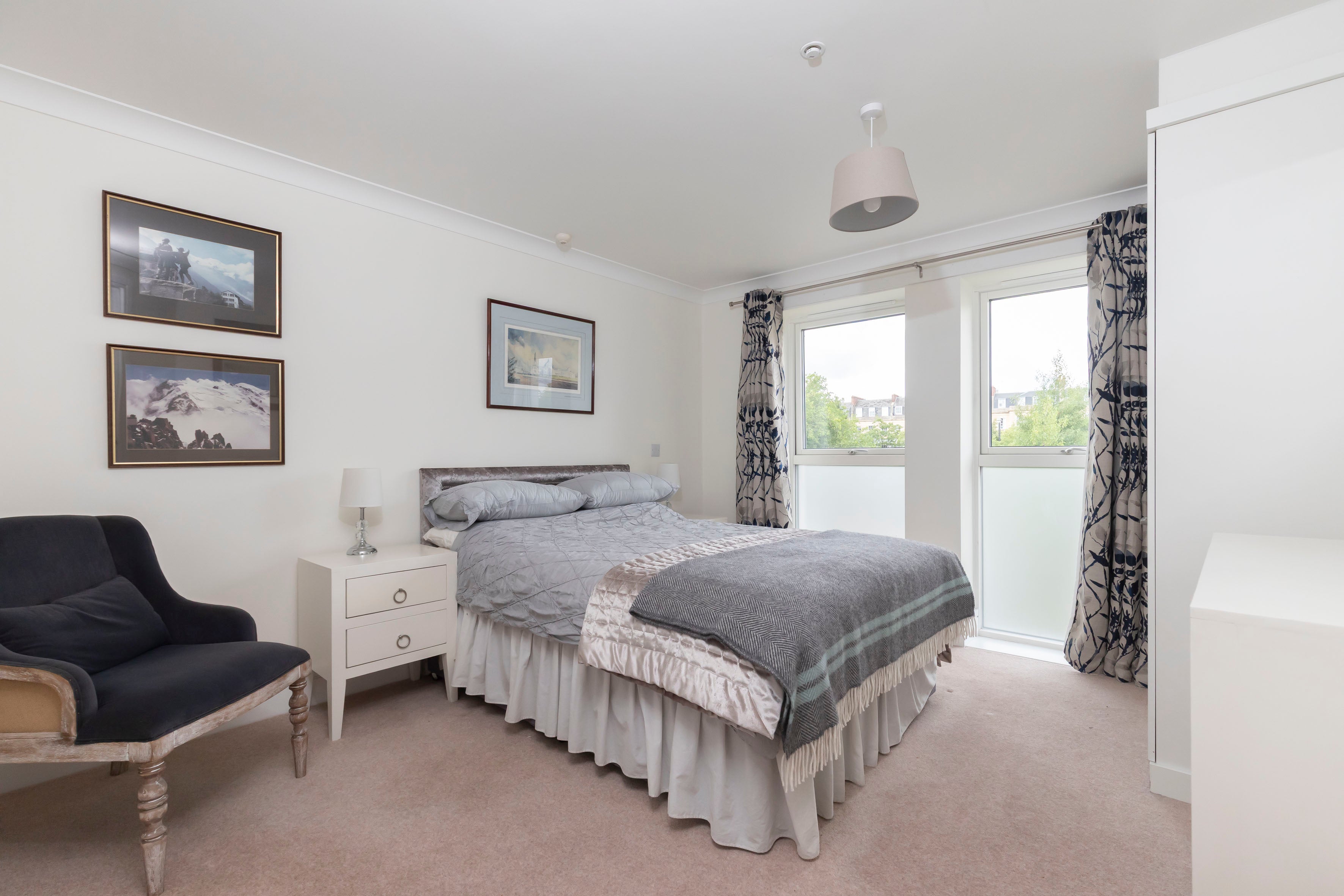 Flat Lansdown Road in Cheltenham
