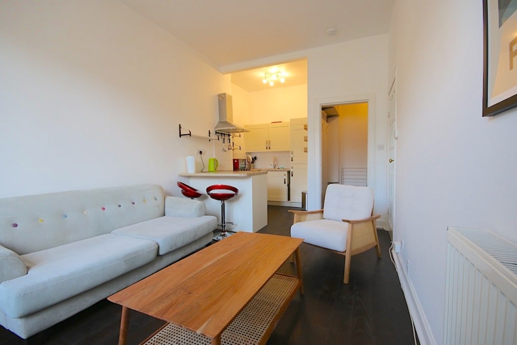 Flat Watson Crescent in City of Edinburgh