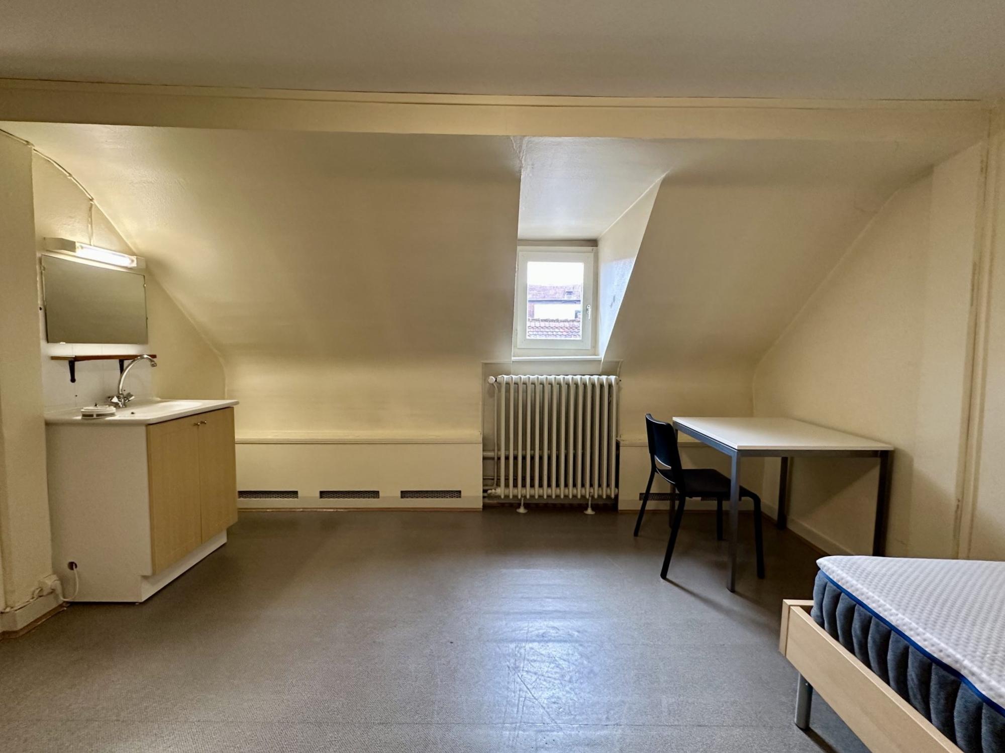 Chambre Rue des Échasses à Strasbourg