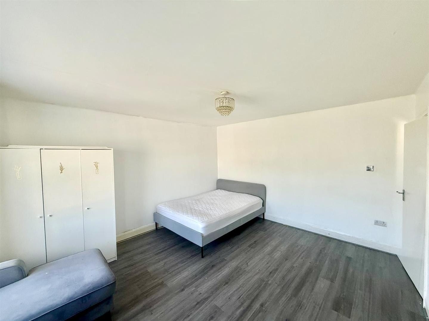 Room Maybank Avenue in Greater London