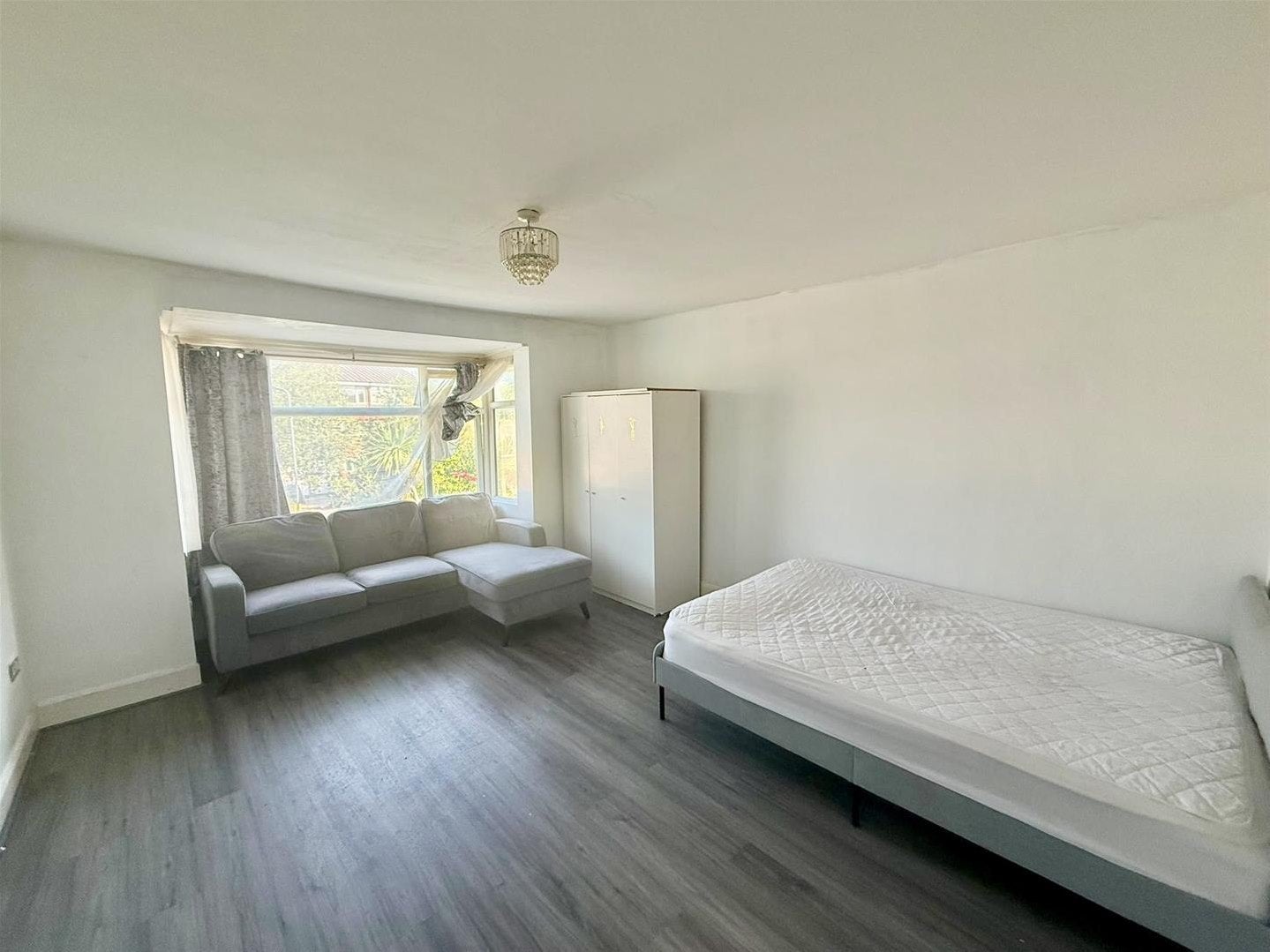 Room Maybank Avenue in Greater London