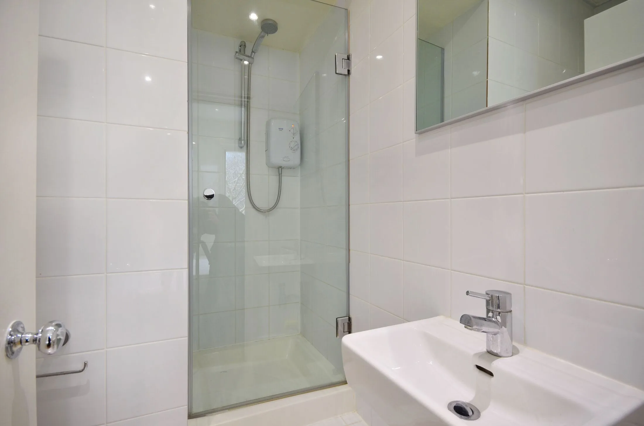 Flat Marloes Road in Greater London