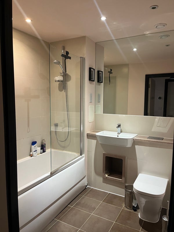 Room St Paul's Way in Greater London