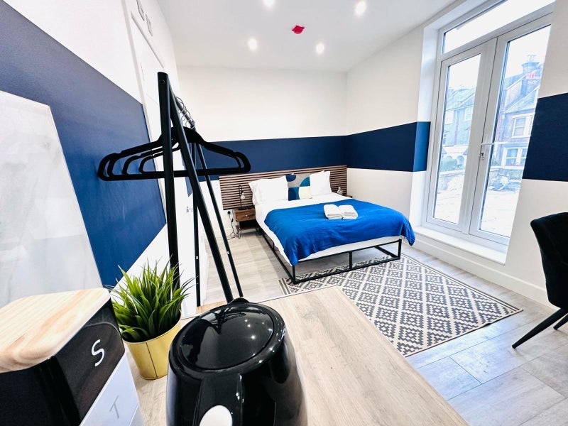 Flat Coldharbour Lane in Greater London