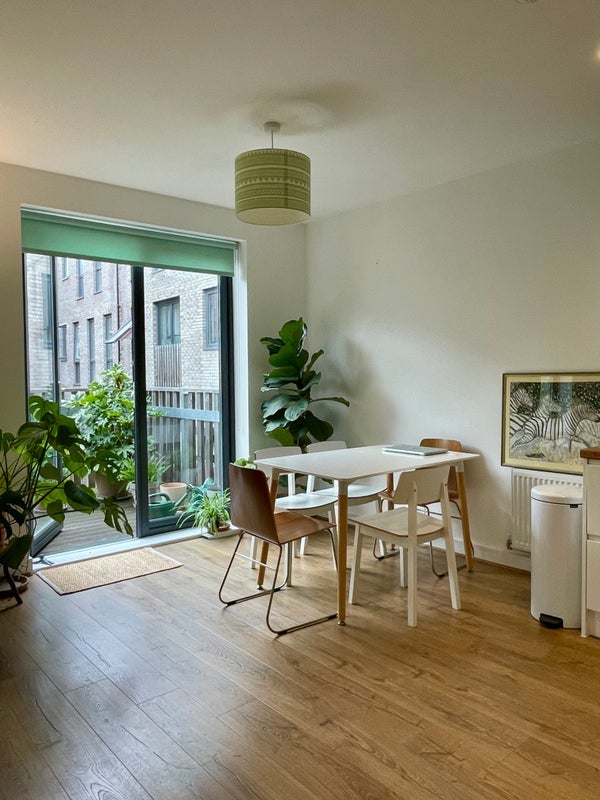 Flat Tryon Crescent in Greater London