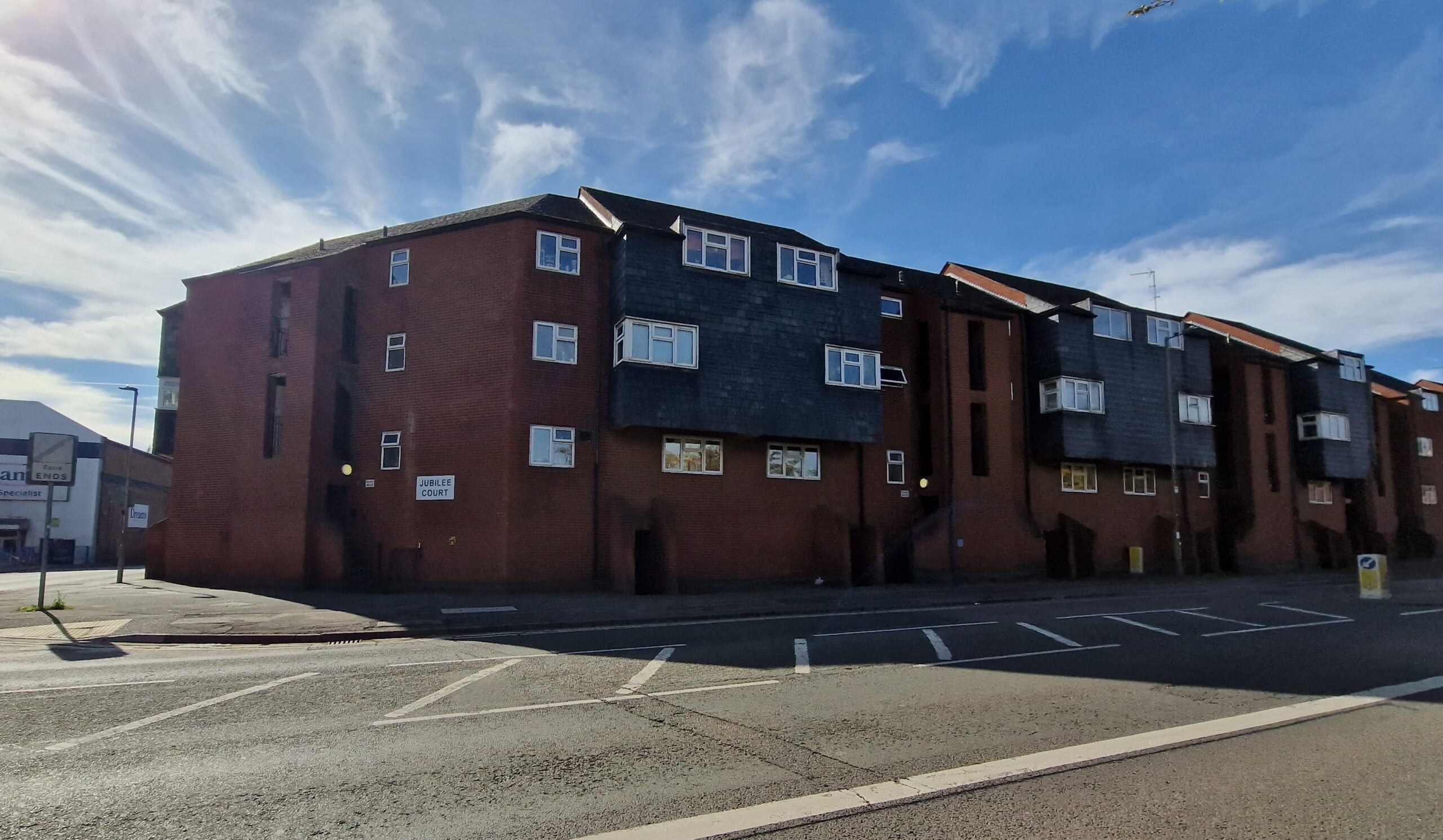 Flat Jubilee Court in Cherwell District