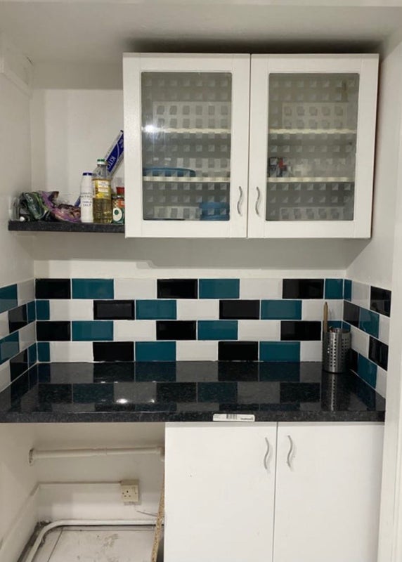 Room Prout Road in Greater London