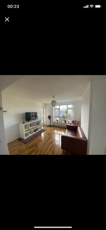 Room Prout Road in Greater London