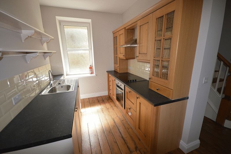 Flat Frogmore Street in Abergavenny