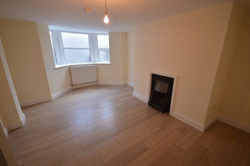 Flat Frogmore Street in Abergavenny
