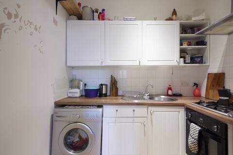 Flat Balcarres Street in City of Edinburgh