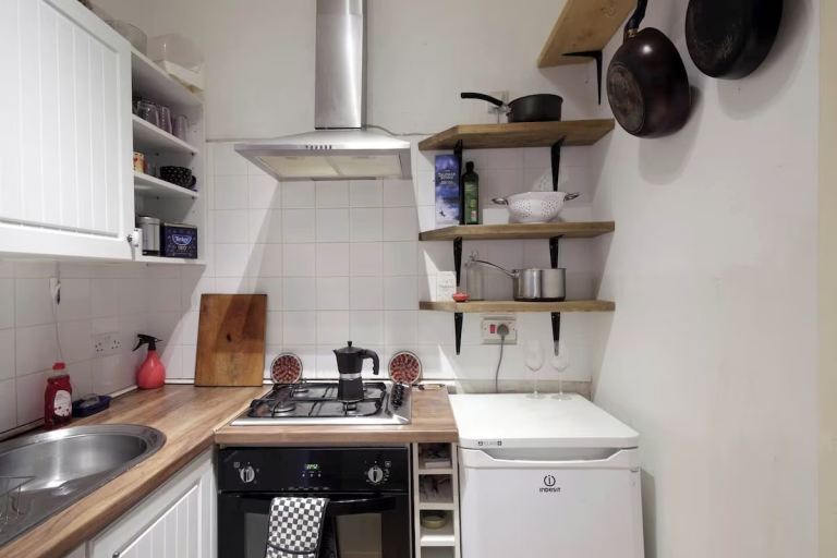 Flat Balcarres Street in City of Edinburgh