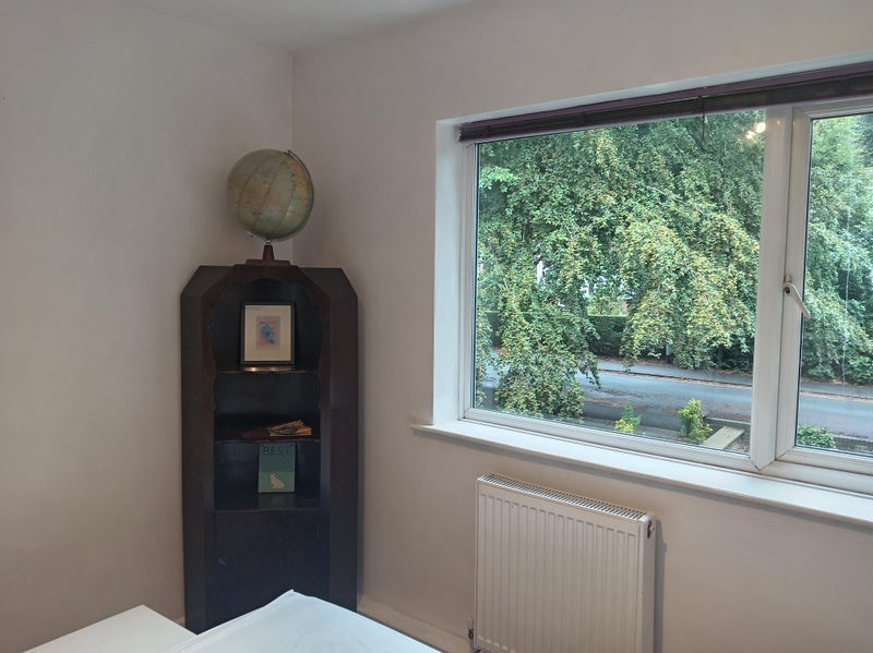 Room Sand Hill Lane in Leeds
