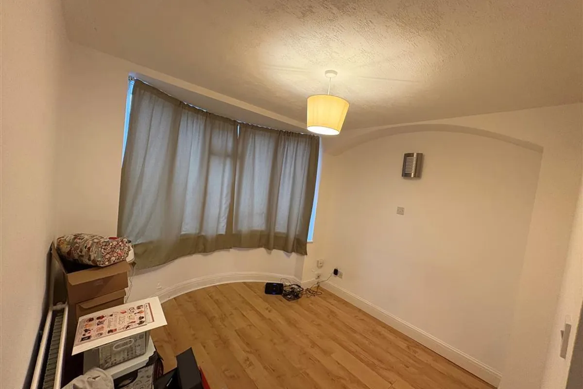 Flat Wheatley Hall Road in Doncaster