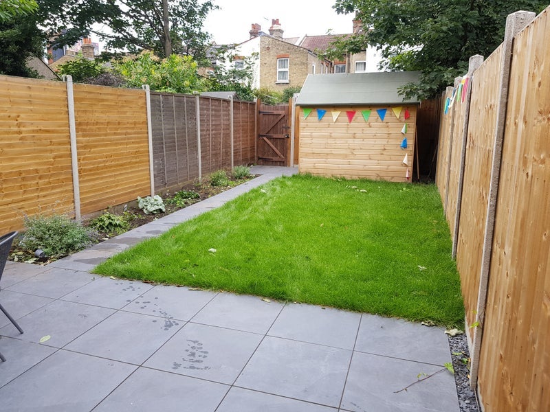 Room Hamilton Road in Greater London