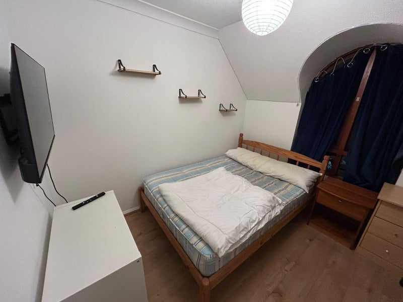 Room Fowey Close in Greater London