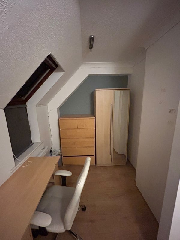 Room Fowey Close in Greater London