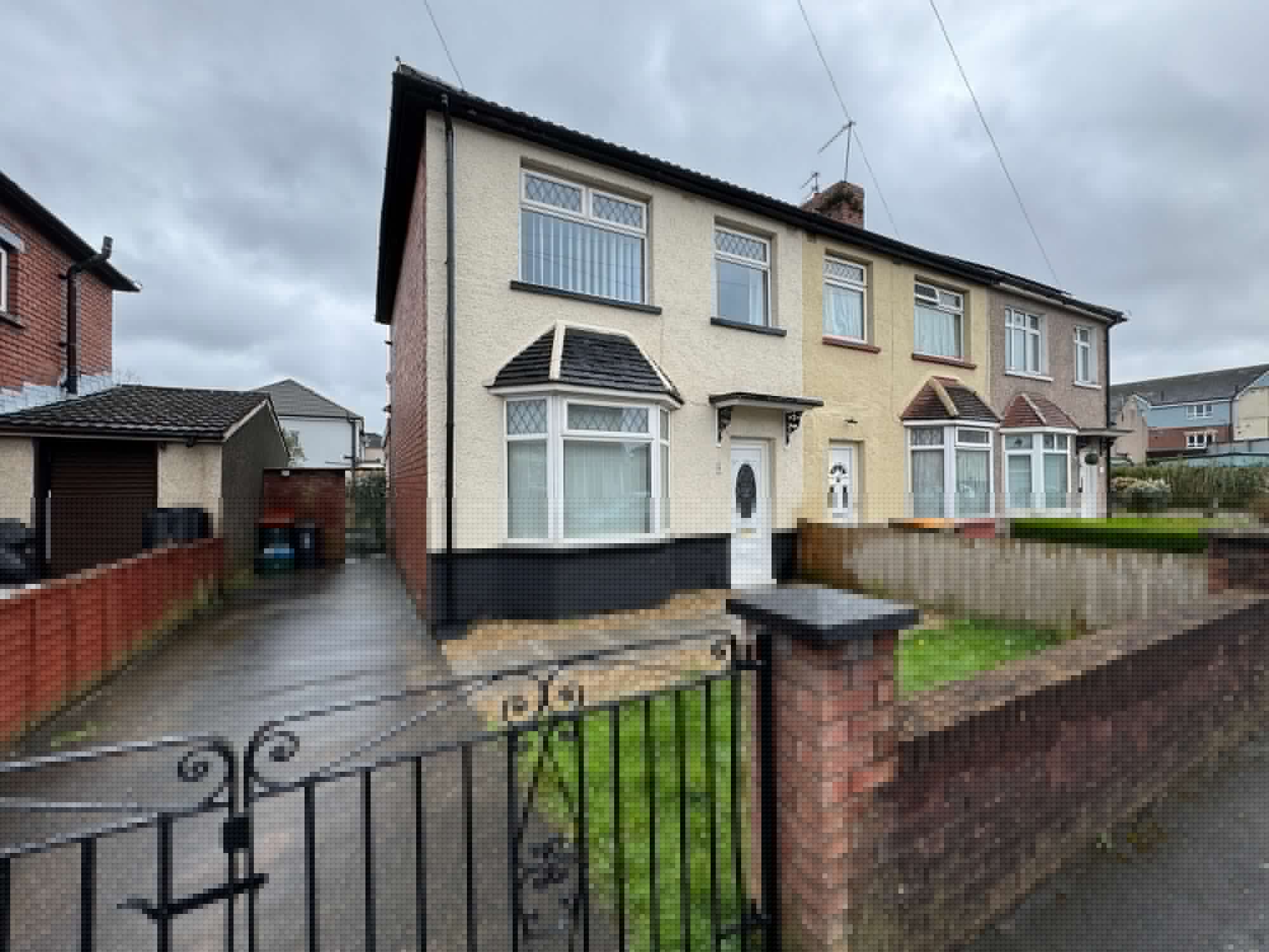 House Frobisher Road in Newport