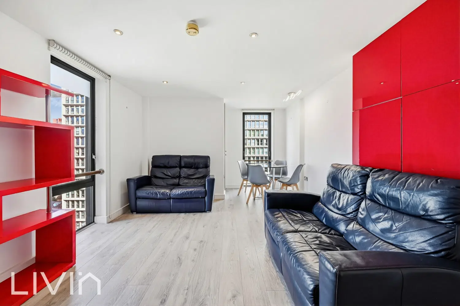 Flat Mason's Avenue in Greater London