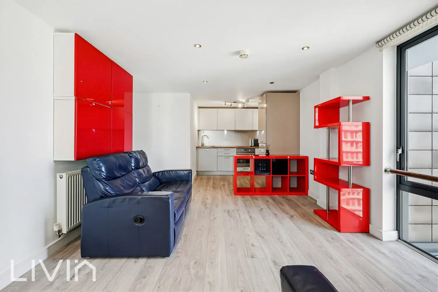 Flat Mason's Avenue in Greater London
