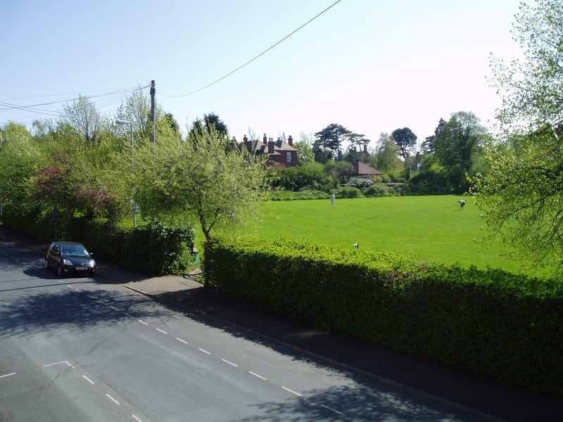 Room Cumberland Road in Charnwood