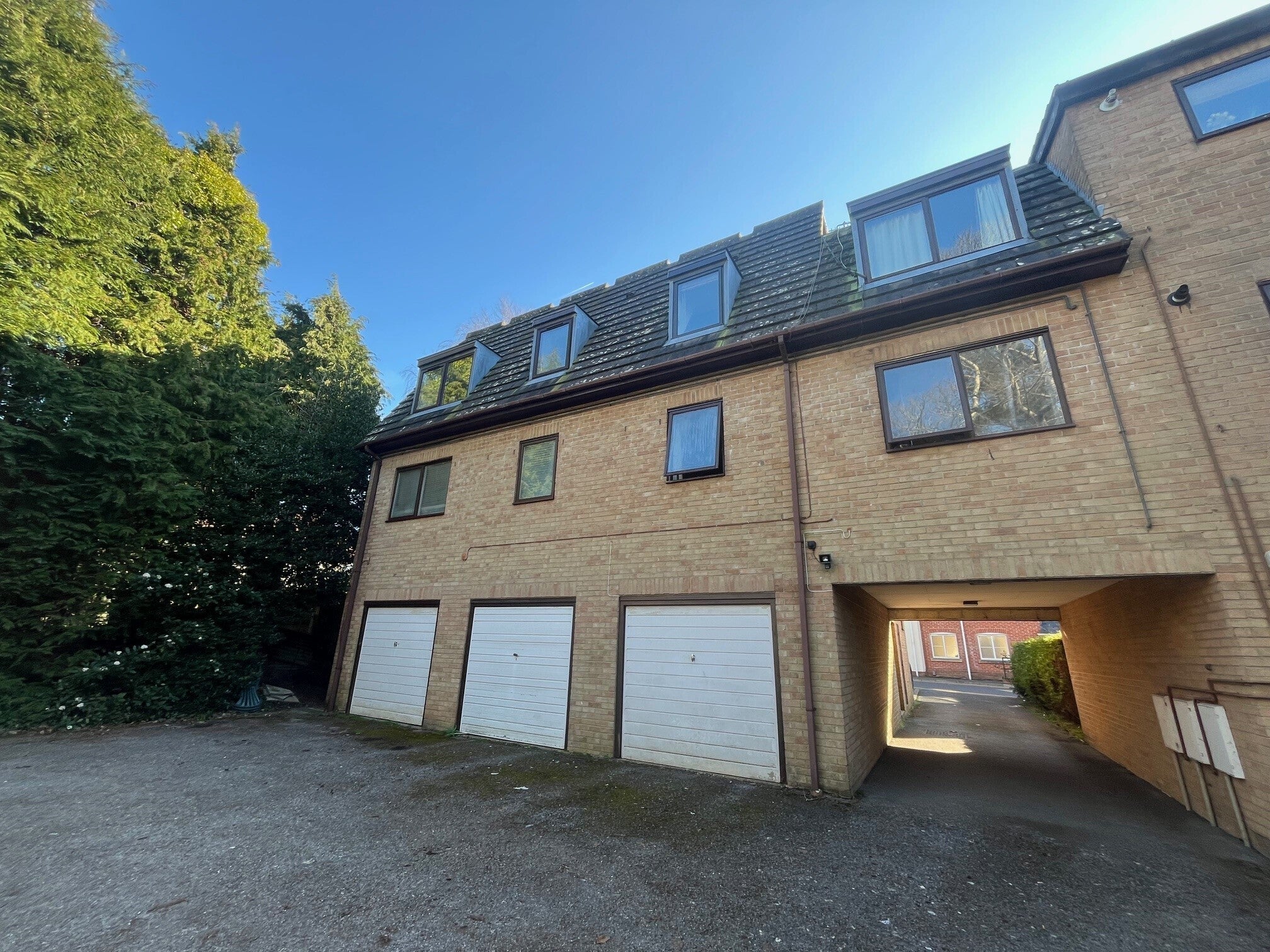 Flat Chalice Close in Poole
