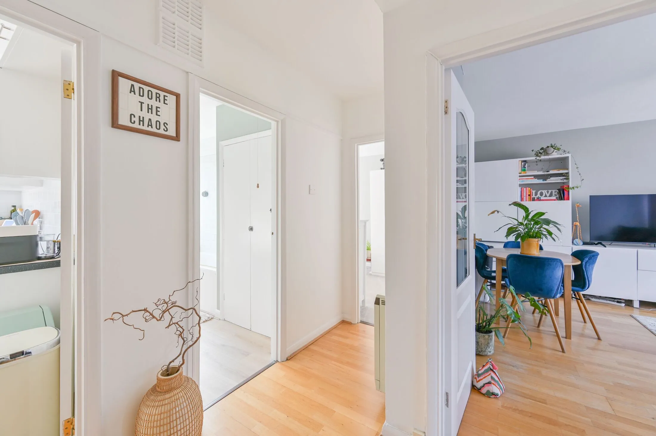 Flat Waynflete Street in Greater London