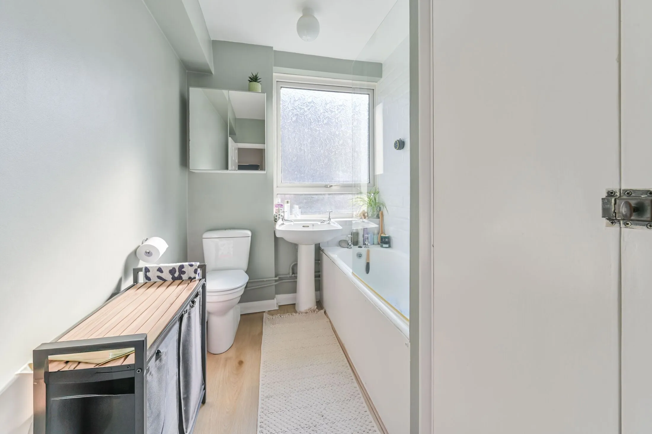 Flat Waynflete Street in Greater London