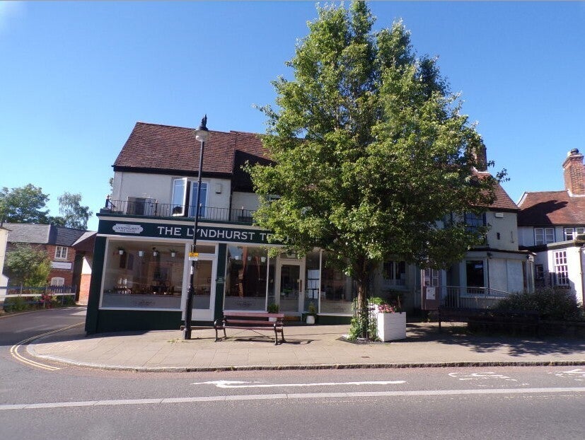 Flat High Street in New Forest