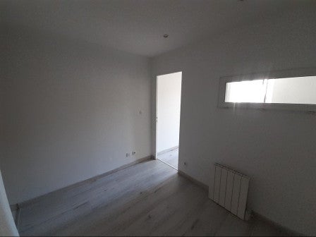 Flat Avenue du Professeur Tixier in Bourgoin-Jallieu